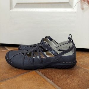 JBU BY JAMBU leather memory foam size 8M color  gray and black